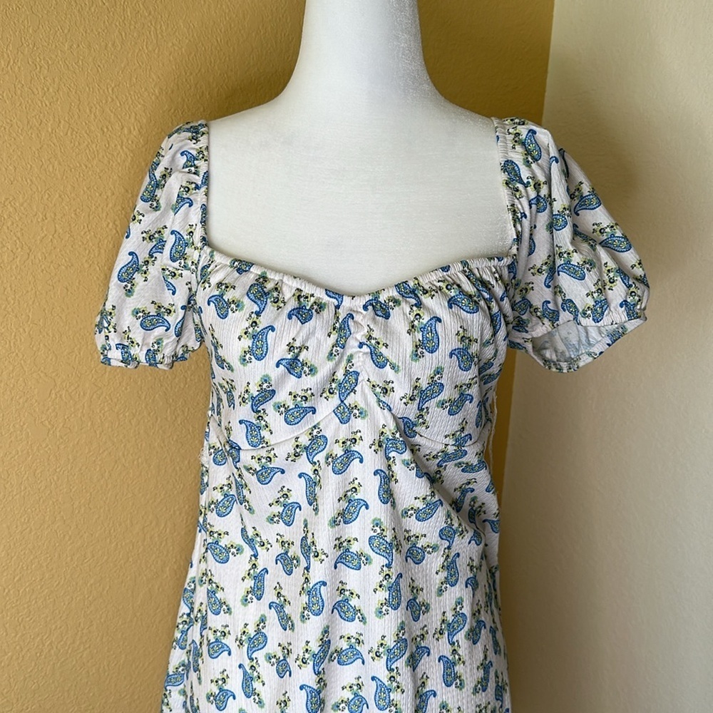 NWT Stradivarius blue paisley on off white mini babydoll dress Size L - Picture 3 of 10